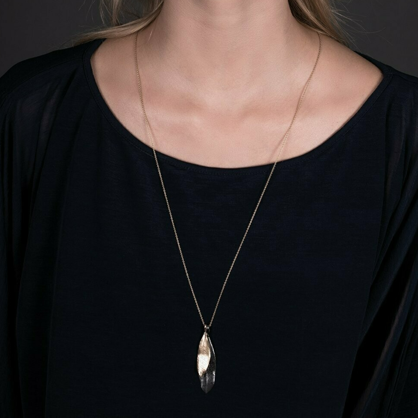 Olivia Anhänger "M" 925/-